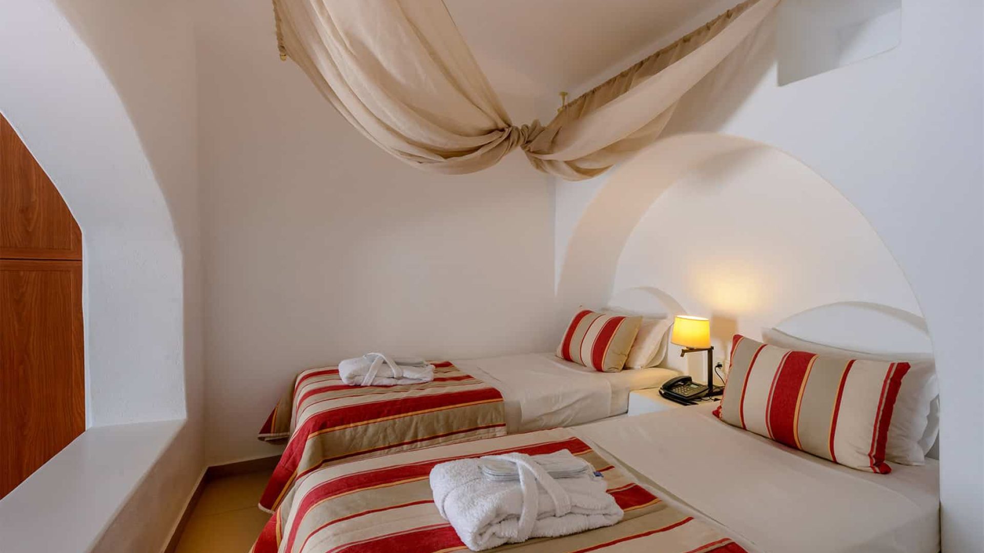 ASPALATHRAS Hotel a Folegandros